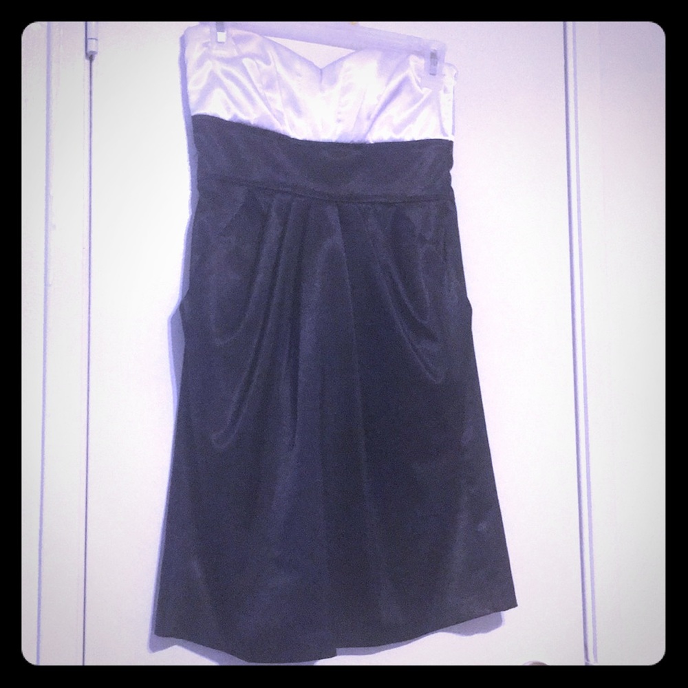 Black & white strapless dress